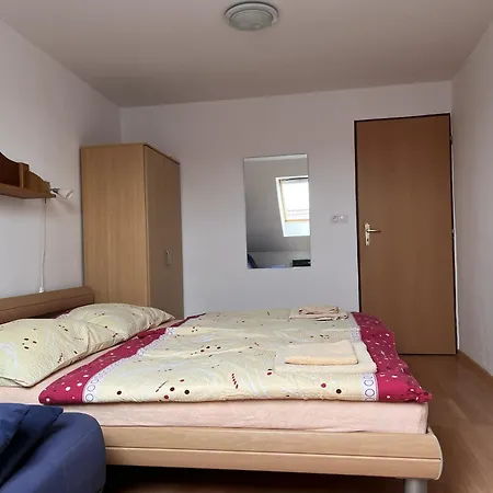 Apartment Sklipek U Staviku Za Valama