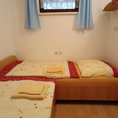 Sklipek U Staviku Za Valama Cejkovice (Hodonin)